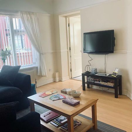 Be My Guest Liverpool - Ground Floor Apartment With Parking Dış mekan fotoğraf