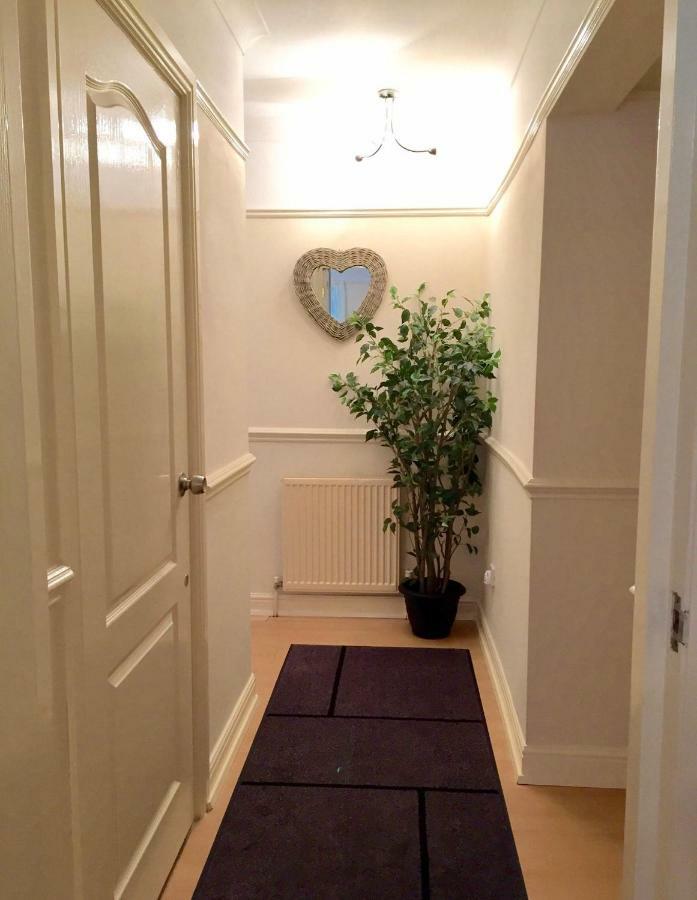 Be My Guest Liverpool - Ground Floor Apartment With Parking Dış mekan fotoğraf
